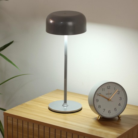 LAMPE DE TABLE ALWARA ARGENTÉE LAMPE DE TABLE ALWARA ARGENTÉE